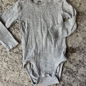 H&M Light Gray Ribbed Kids Bodysuit